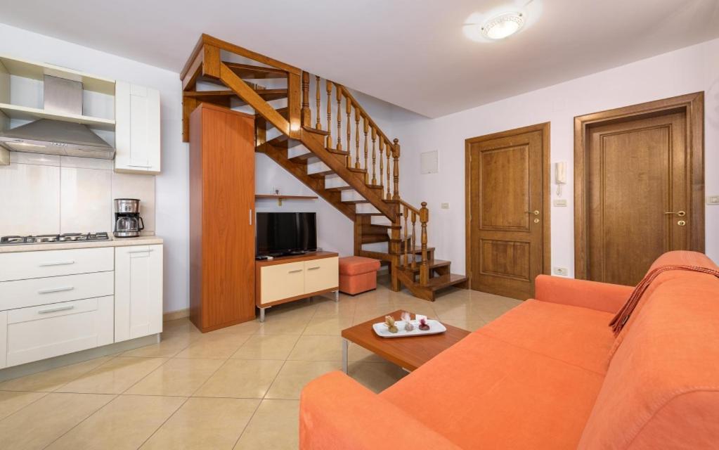Villa Franka 113 Basanija Luaran gambar